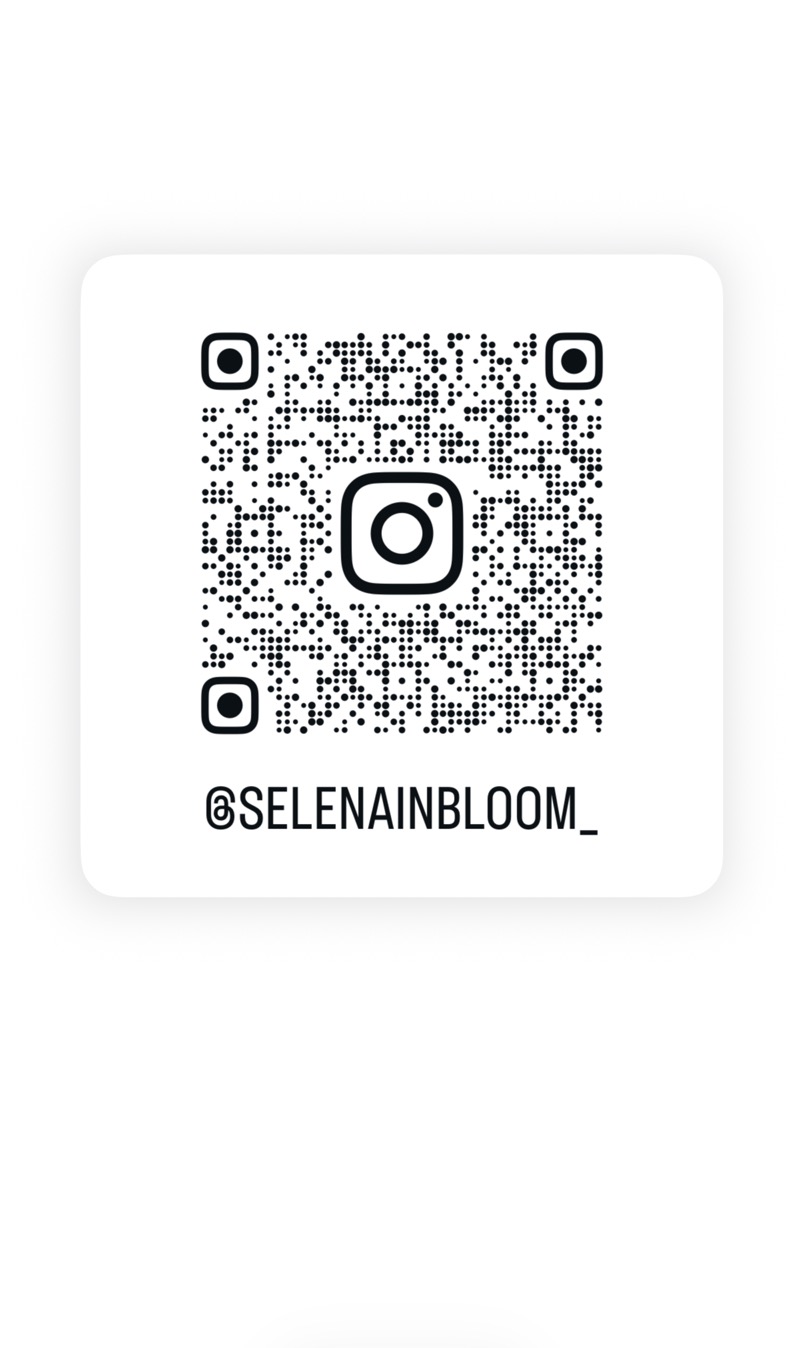 Instagram QR code for Selena in Bloom